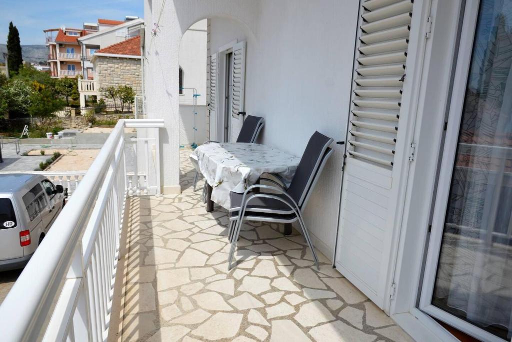 Fotografie z fotogalerie ubytování Stunning 2-Bed Apartment in Okrug Gornji v Trogiru