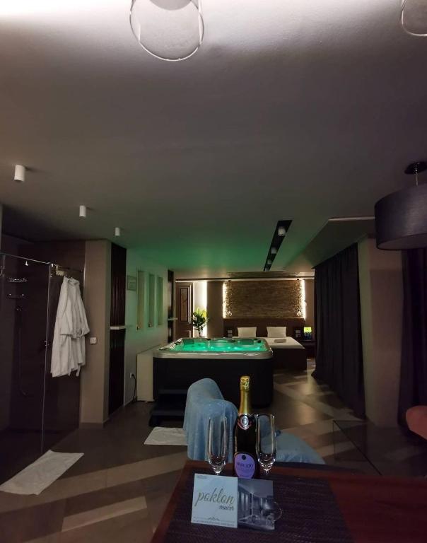 Spa Pleasure Apartman - Apartamento De Una Habitación