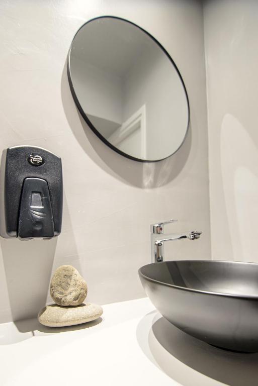 Bagno di Central Hostel Oia