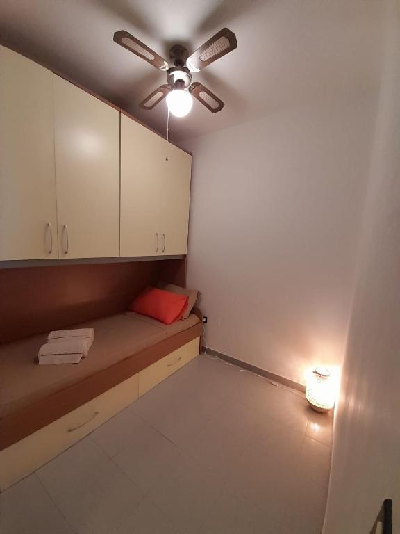 Postel nebo postele na pokoji v ubytování Casamarina Cristal Village