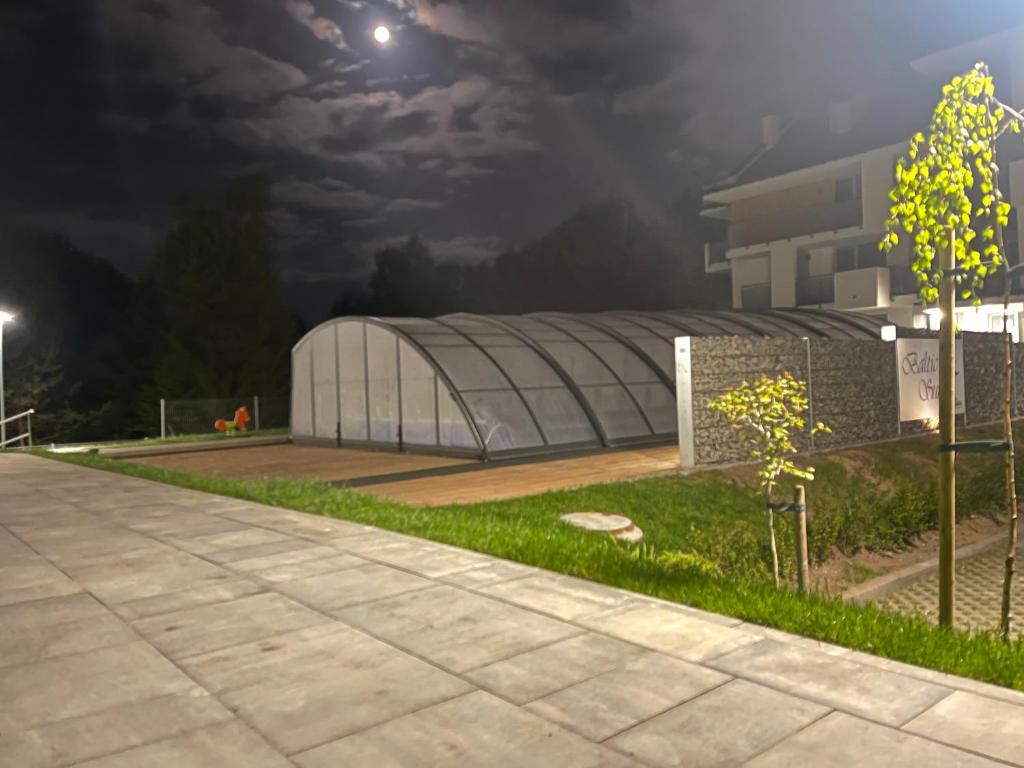 Vonkajšia záhrada v ubytovaní Apartament z basenem i ogródkiem Baltic Sun A17