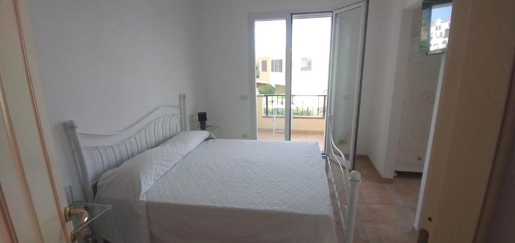 Postel nebo postele na pokoji v ubytování ALICE B&B