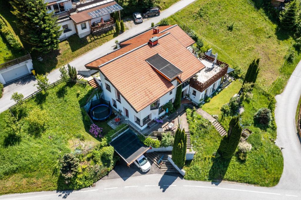 an overhead view of a house with a roof at Appartement Weitsicht in Eben im Pongau