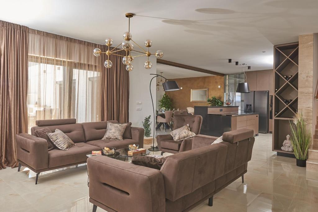 Fotografie z fotogalerie ubytování Luxury Villa Mia - Sevid v destinaci Sevid