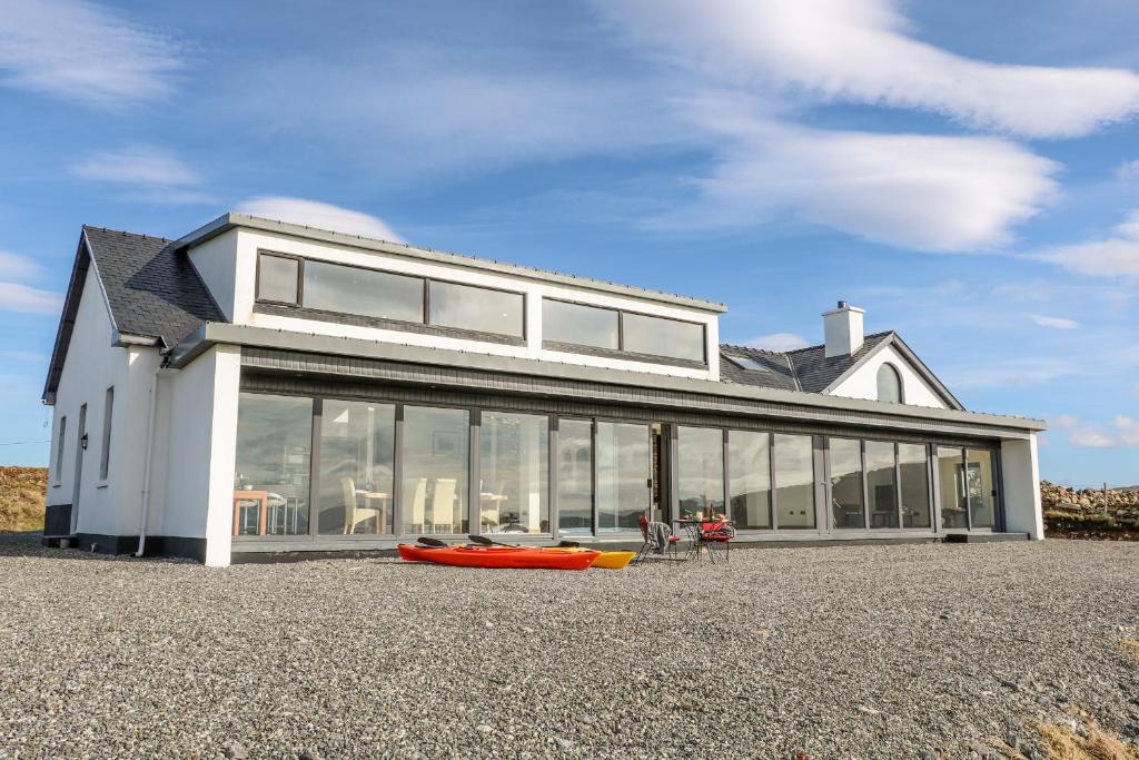 Whitehorse House, Dungloe (updated prices 2024)