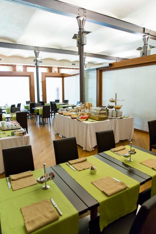 Restaurace v ubytování Hotel Barrage