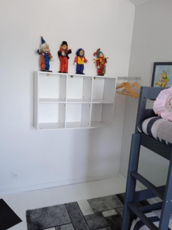 Fotografie z fotogalerie ubytování AUBENAS, VALS LES BAINS, LABEGUDE, Maison de vacances Bensylv' entière privatif de 130 M2 4 lits 3 chambres pour 4 adultes et 2 enfants v destinaci Labégude