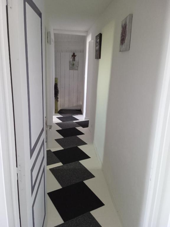 Fotografie z fotogalerie ubytování AUBENAS, VALS LES BAINS, LABEGUDE, Maison de vacances Bensylv' entière privatif de 130 M2 4 lits 3 chambres pour 4 adultes et 2 enfants v destinaci Labégude