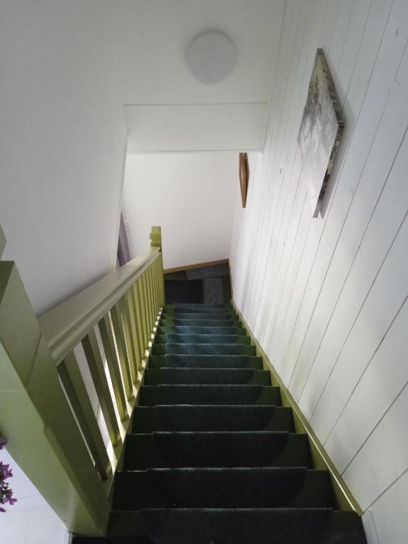 Fotografie z fotogalerie ubytování AUBENAS, VALS LES BAINS, LABEGUDE, Maison de vacances Bensylv' entière privatif de 130 M2 4 lits 3 chambres pour 4 adultes et 2 enfants v destinaci Labégude