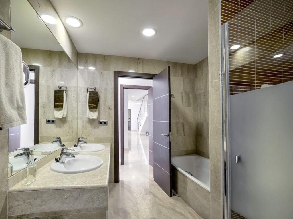Luxurious villa in Altea Hills, Altea – Updated 2023 Prices