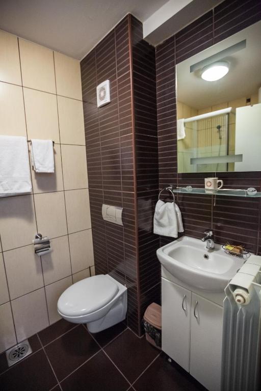 Koupelna v ubytování Vila Plamenac
