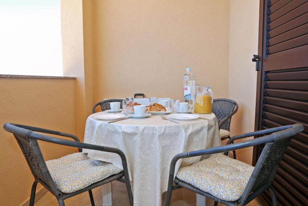 Fotografia z galérie ubytovania Apartmani Cili v destinácii Miletići