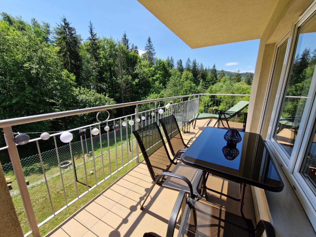 Balkón nebo terasa v ubytování Na Bukowej Apartament Widokowy z dużym tarasem