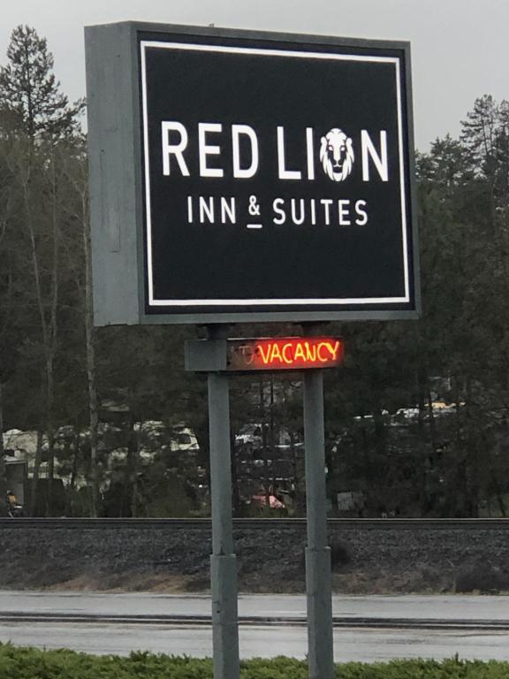 Fotografie z fotogalerie ubytování Red Lion Inn and Suites La Pine, Oregon v destinaci La Pine