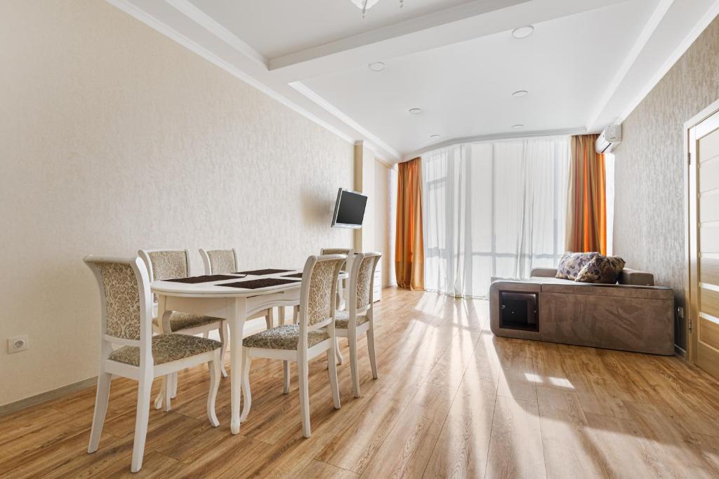 Suitetrails - Arcadia Panoramic View Luxury Apartments