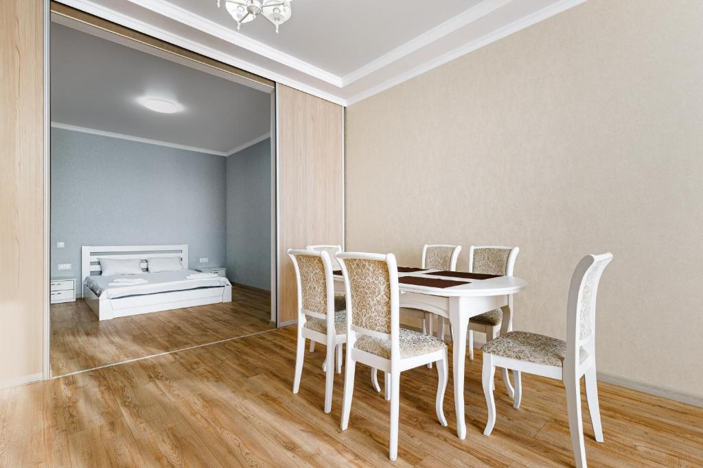 Suitetrails - Arcadia Panoramic View Luxury Apartments