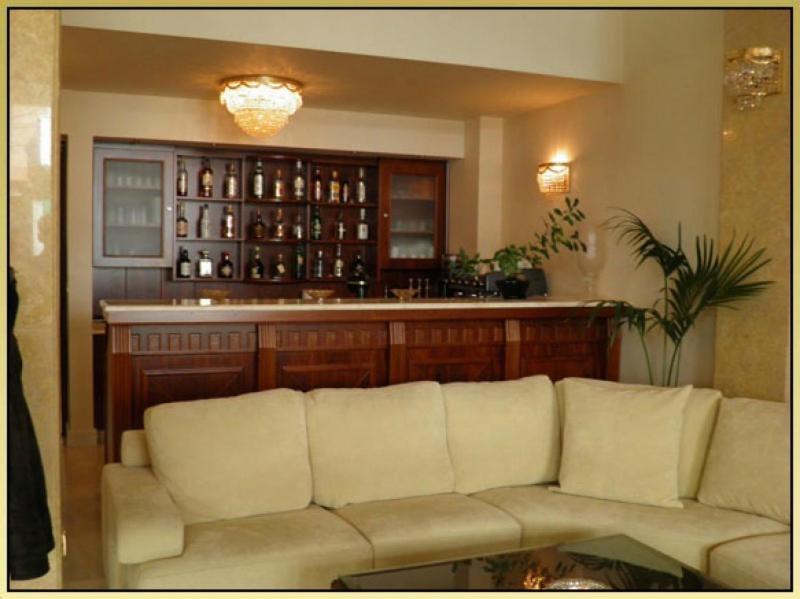 Lounge alebo bar v ubytovaní Hotel Meletiou