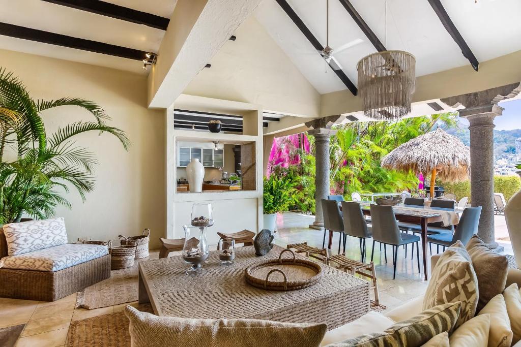 Gorgeous, Lovely Home at Casa Ciclamor, Puerto Vallarta – Updated