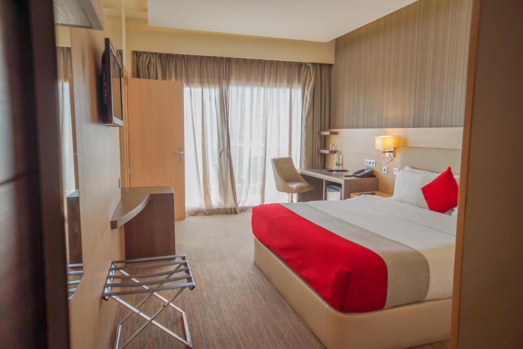 Royal Tulip City Center - Executive King Room
