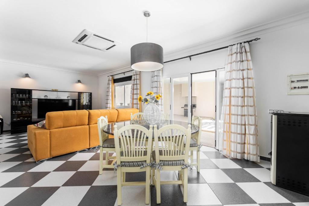 Posezení v ubytování YourHouse Villa Marian
