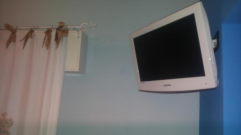 Telewizja i/lub zestaw kina domowego w obiekcie Le Vallonee B&B