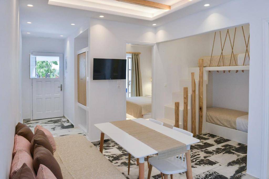 Dedalos Studios Naxos - 13