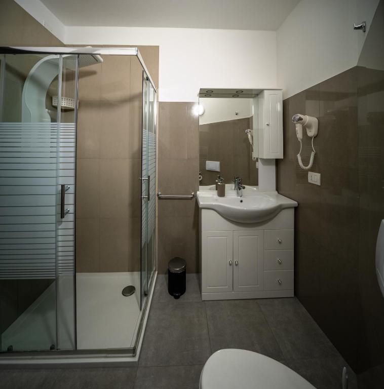 A bathroom at Ego' Residence Ferrara