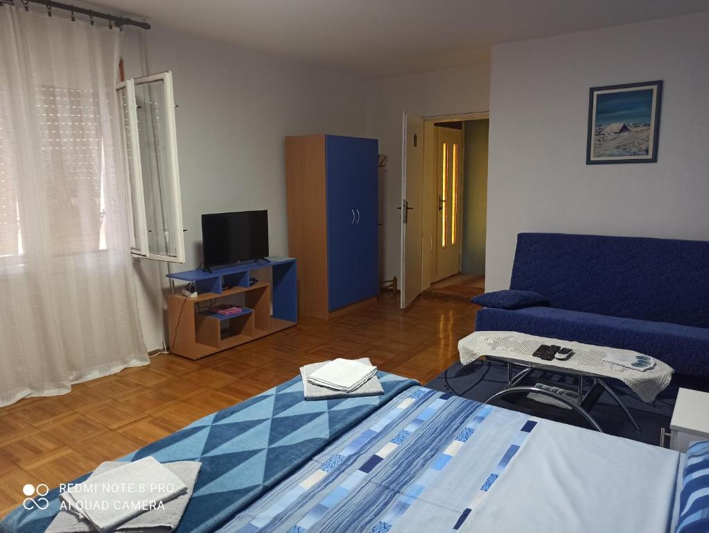 Seosko domaćinstvo Joksimović - Housity