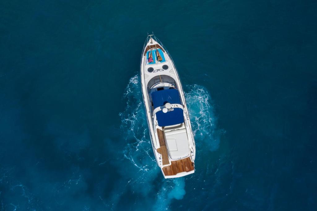 Zdjęcie z galerii obiektu Daily Cruises Private Yachts w mieście Zakintos