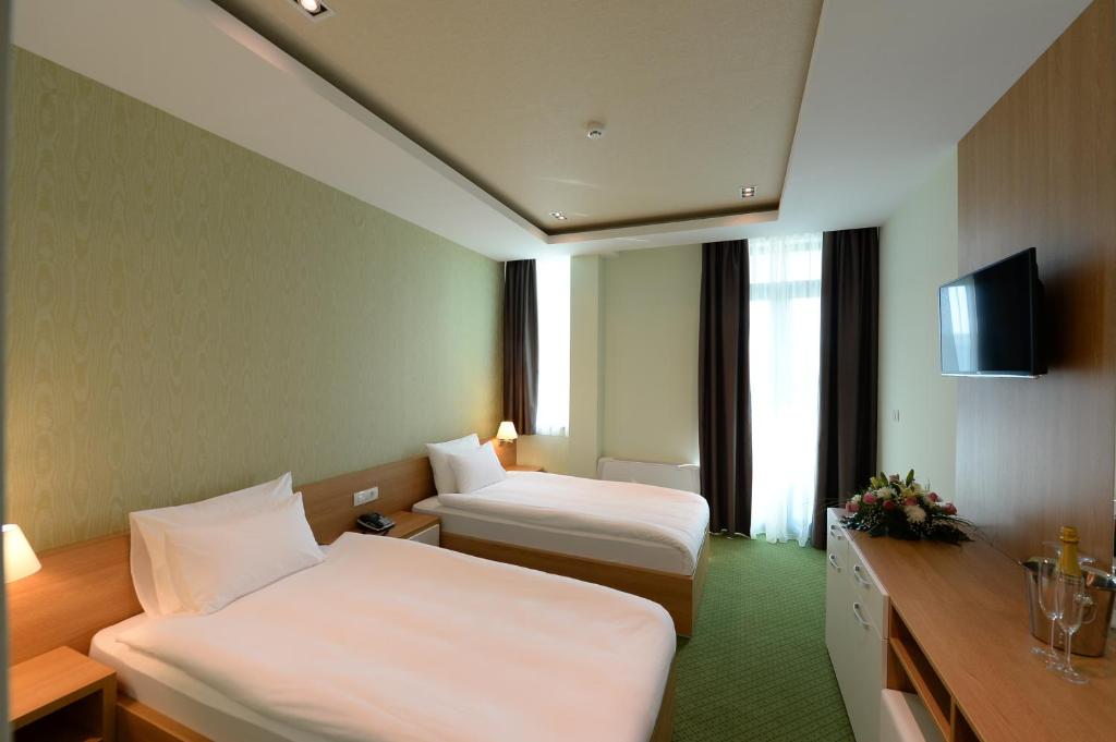 Hotel Hedonic - Habitación Doble Con Terraza