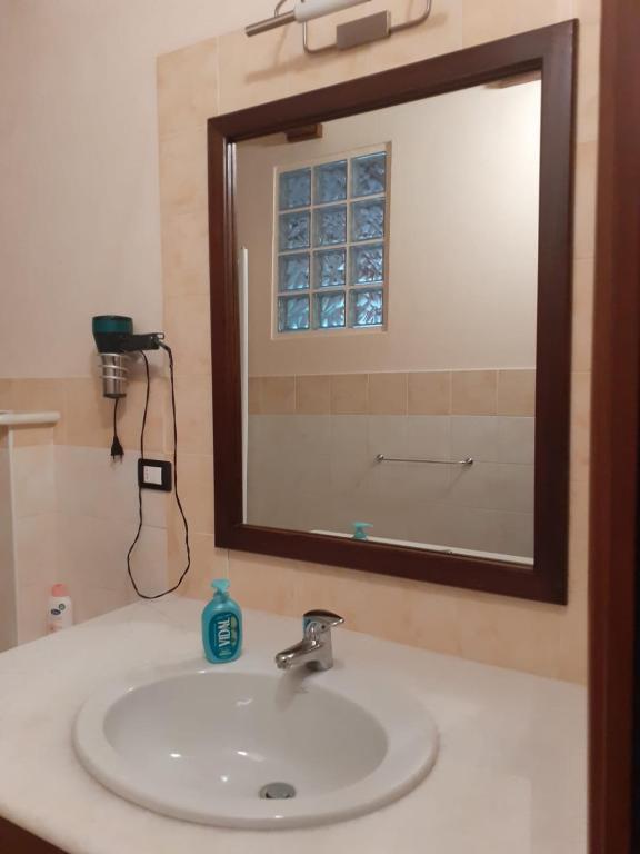A bathroom at B&B Bertaina Mauro