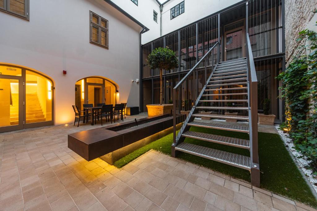 Budova, kde se apartmán nachází