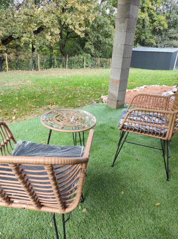 Vonkajšia záhrada v ubytovaní L'escapade.T2 ☆ Jardin ☆ Spacieux ☆ Calme