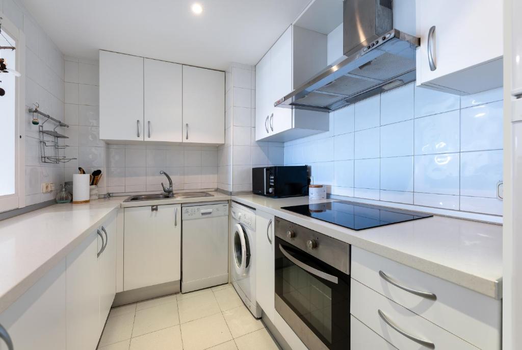 Kuchyňa alebo kuchynka v ubytovaní Apartment in Puerto Banus with pool views and parking