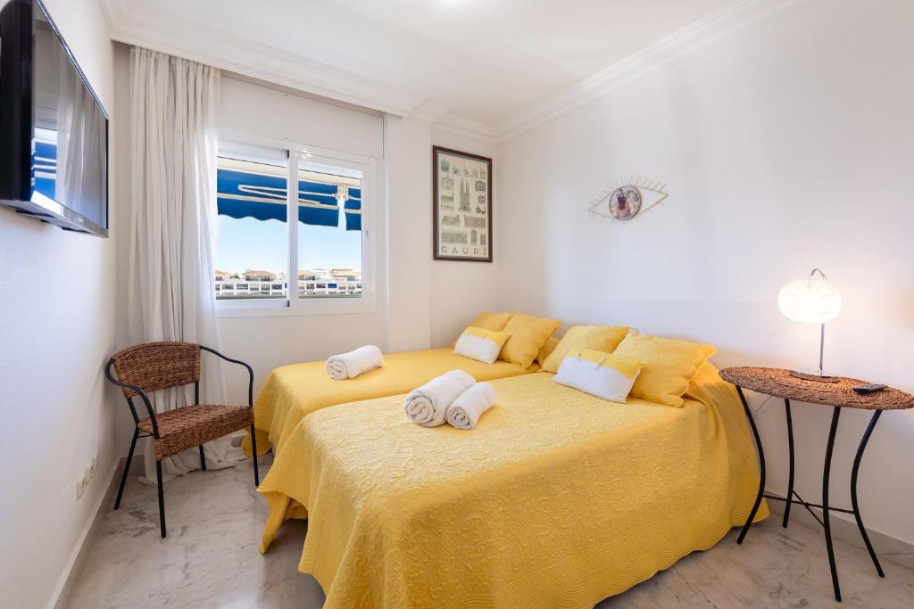 Posteľ alebo postele v izbe v ubytovaní Apartment in Puerto Banus with pool views and parking