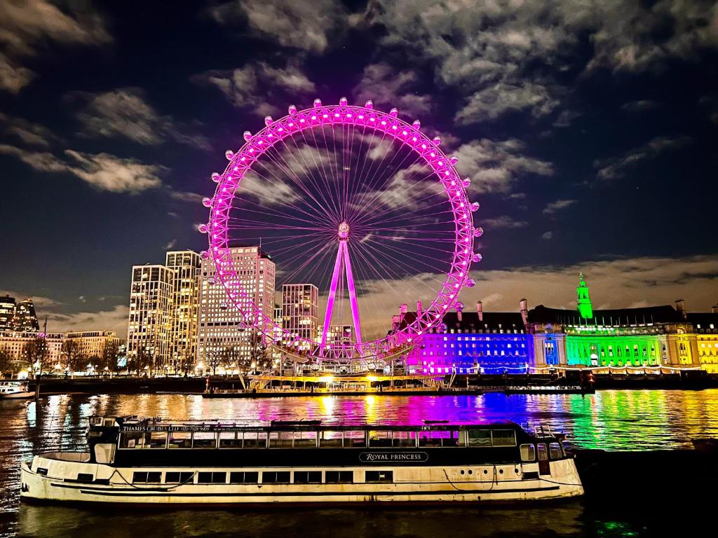 Deluxe Entire Studio next to London Eye & Trafalgar Square, 런던 – 2023 신규 특가 Deluxe Entire Studio Next To London Eye & Trafalgar Square, 런던 – 2023 신규 특가