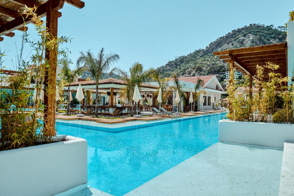 Bazén v ubytování The Pearl Ölüdeniz nebo v jeho okolí