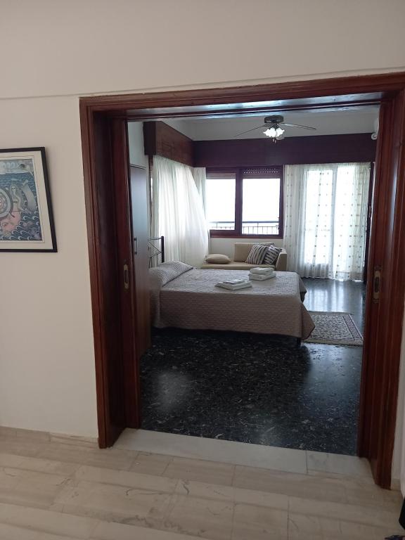 Posteľ alebo postele v izbe v ubytovaní Ekie Apartment with sea view