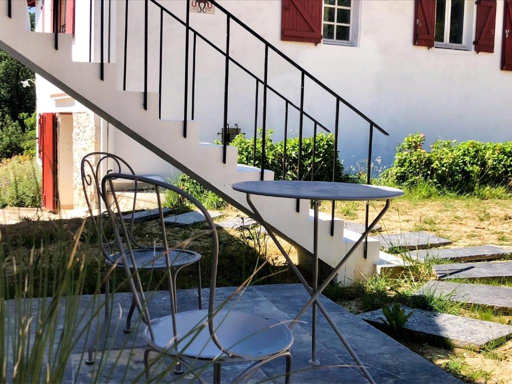 Balkon lub taras w obiekcie L'adret du bois