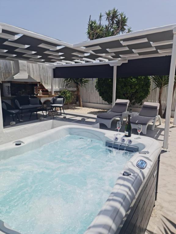 Zoumis Residence - 10