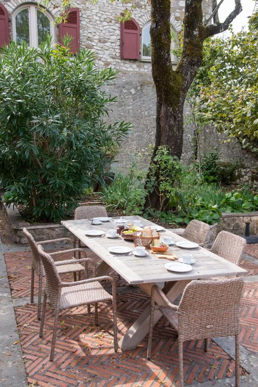 A garden outside Heritage mountain top Villa near Rome w/ Pool & Panoramic views