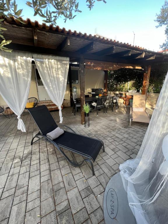 Fotografie z fotogalerie ubytování MIA mobile home with jacuzzi v destinaci Ždrelac
