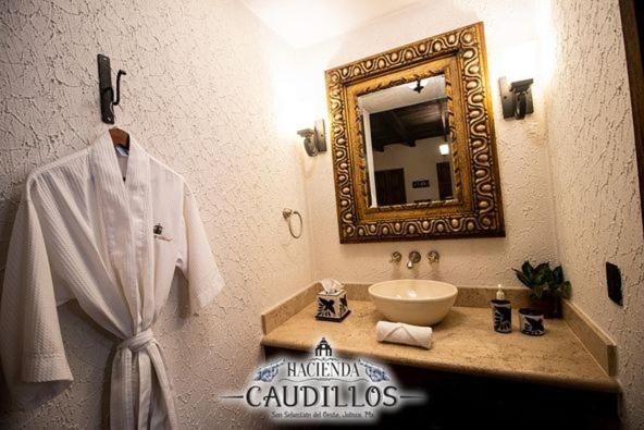 Koupelna v ubytování Hotel Boutique Hacienda Caudillos