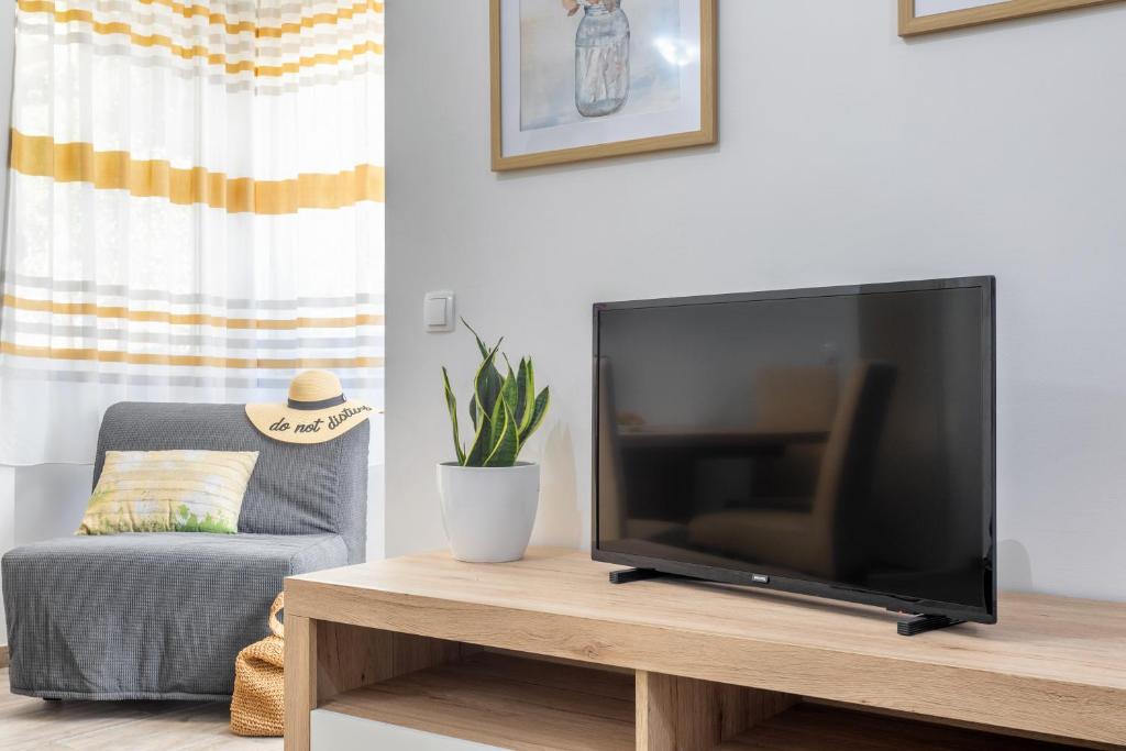 TV a/nebo společenská místnost v ubytování Hidden Gem - ZF Hvar