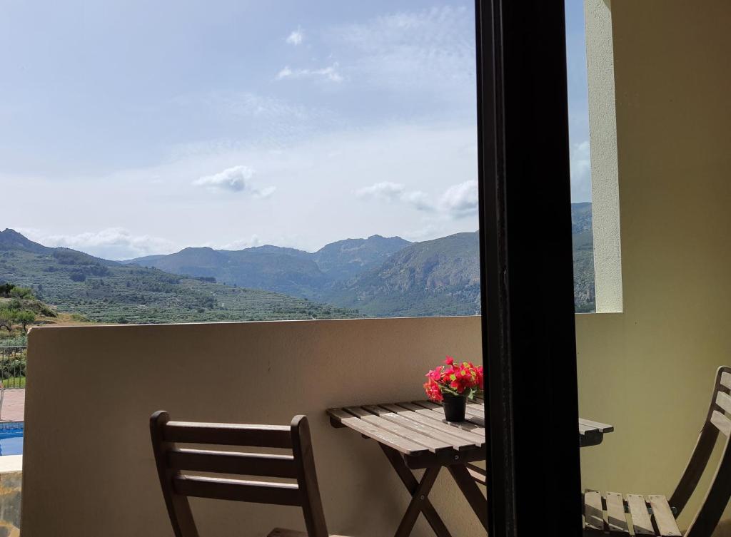 APARTAMENTOS SERRELLA - Rural Guadalest, Benimantell ...
