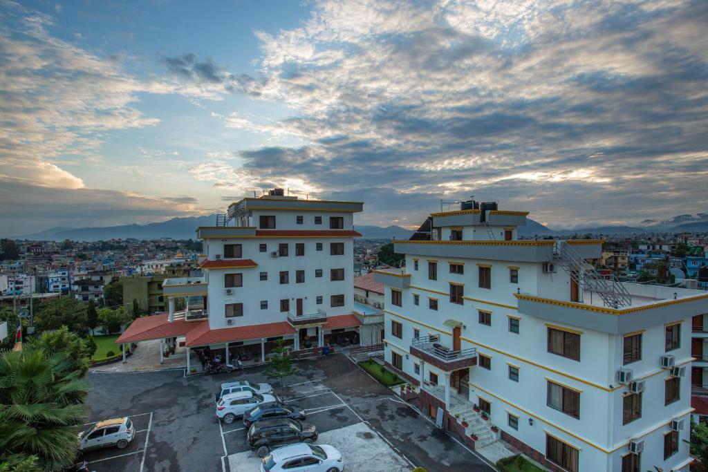 Nespecifikovaný výhled na hory nebo výhled na hory při pohledu z hotelu