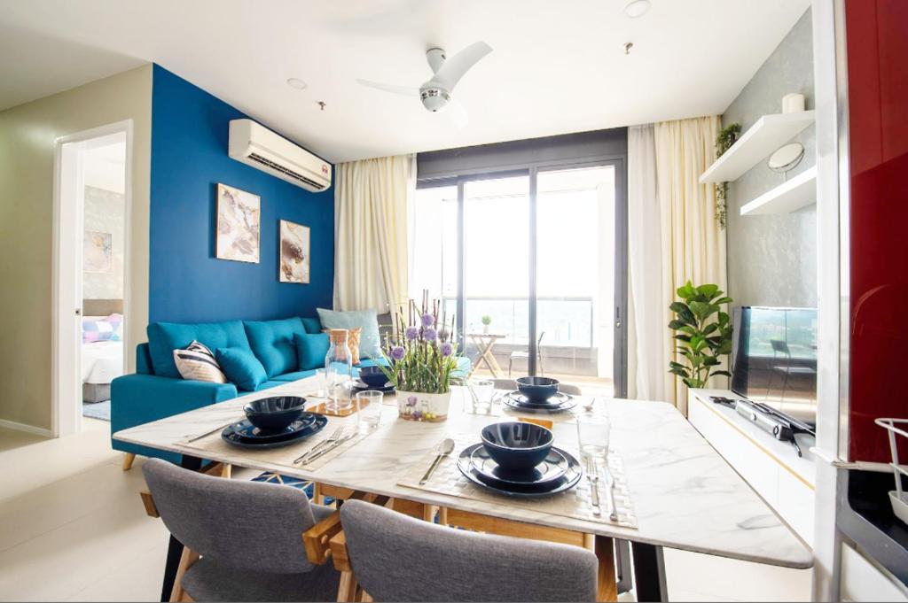 Suitetrails - Arcoris Mont Kiara next 163plaza 1-4Pax one plus one Bedroom