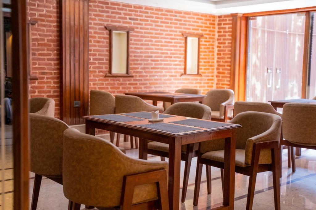 Posezení v ubytování Hotel Kailash Kutee