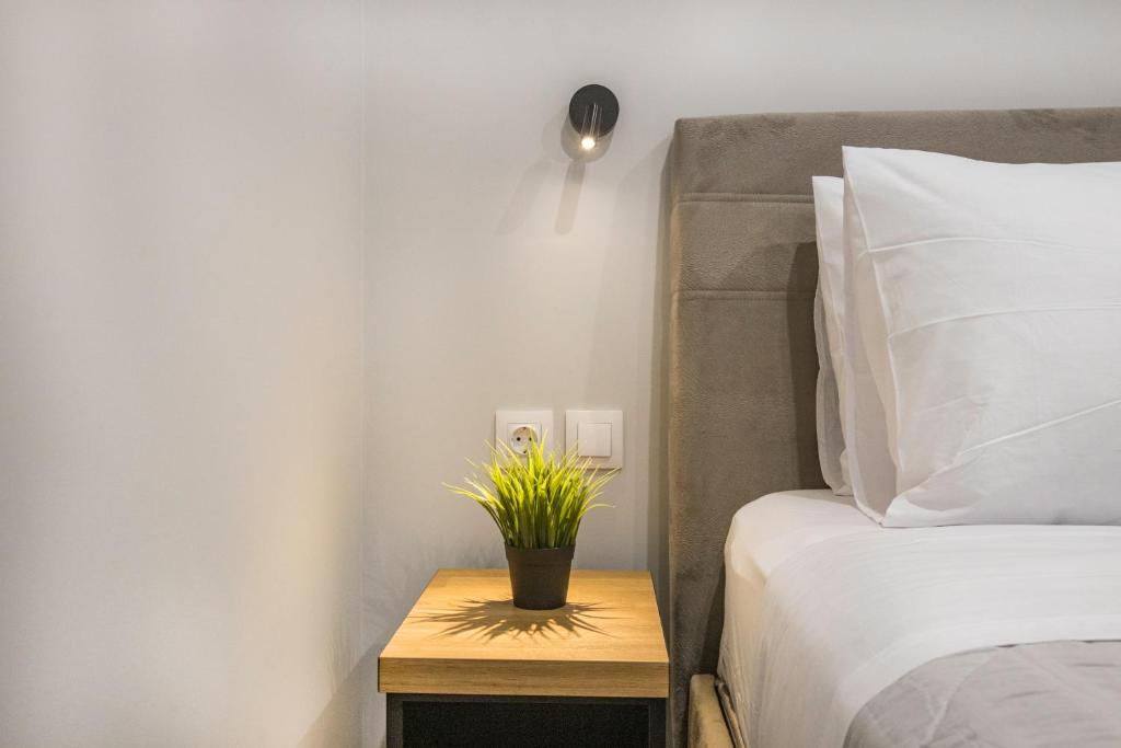 Raise Averof Serviced Apartments - 16