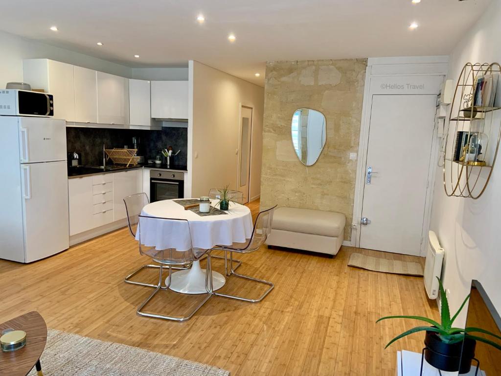 Le Sainte Croix, beau T2 lumineux à 800 m de la gare St Jean - One-Bedroom Apartment